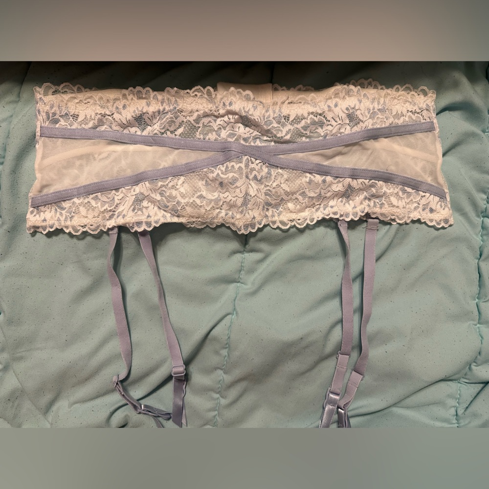 Garter belt